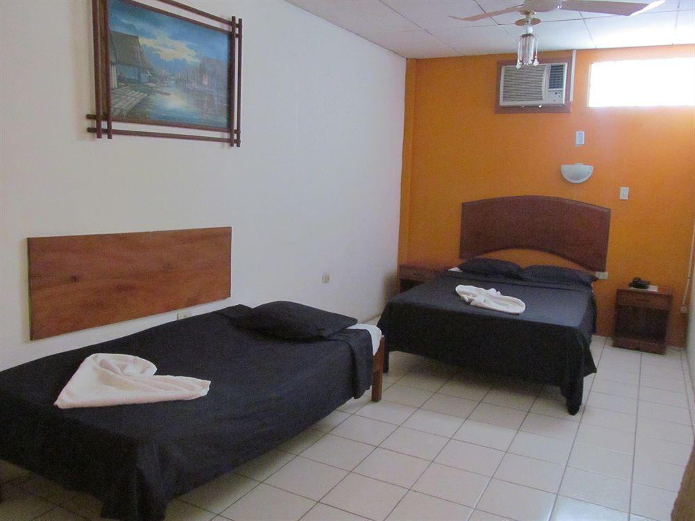 Hotel La Casona Iquitos Ngoại thất bức ảnh